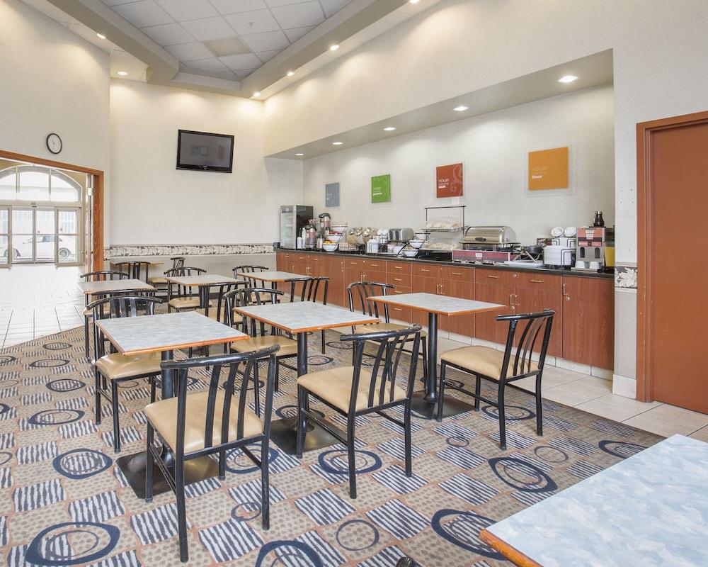 Comfort Inn & Suites South Calgary Ngoại thất bức ảnh