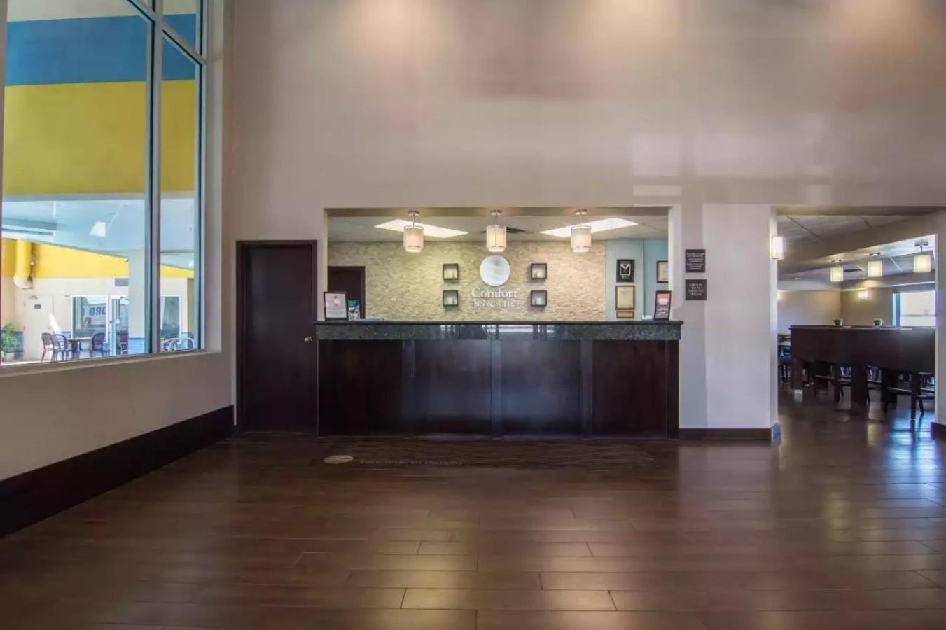 Comfort Inn & Suites South Calgary Ngoại thất bức ảnh