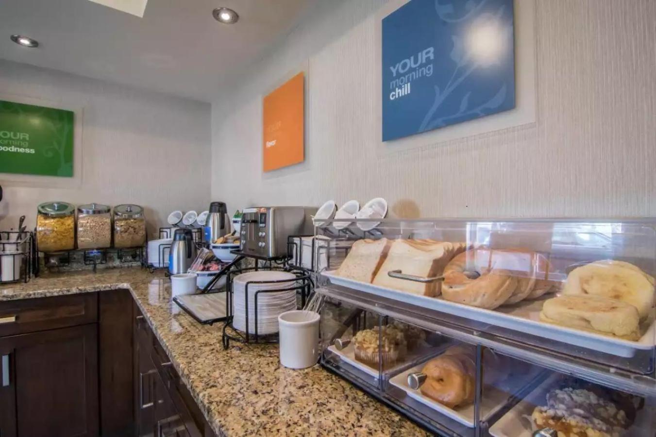 Comfort Inn & Suites South Calgary Ngoại thất bức ảnh